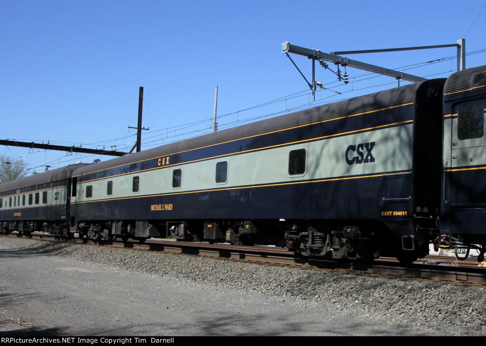 CSX 994011 on P001-09